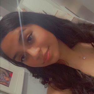 Meet your Posher, Roselyn